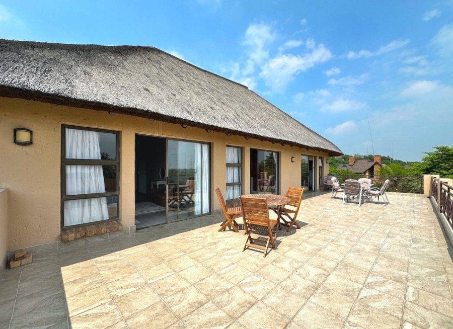 6 Bedroom Property for Sale in Boschenvaal River Front Lodges Free State